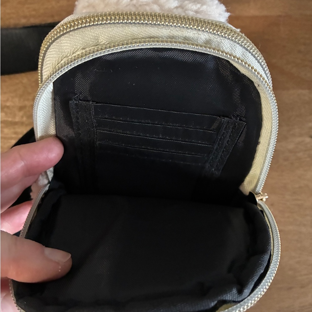Fleece Sling Bag Crossbody, Sherpa for Women, with Adjustable Strap, - Picture 4 of 6